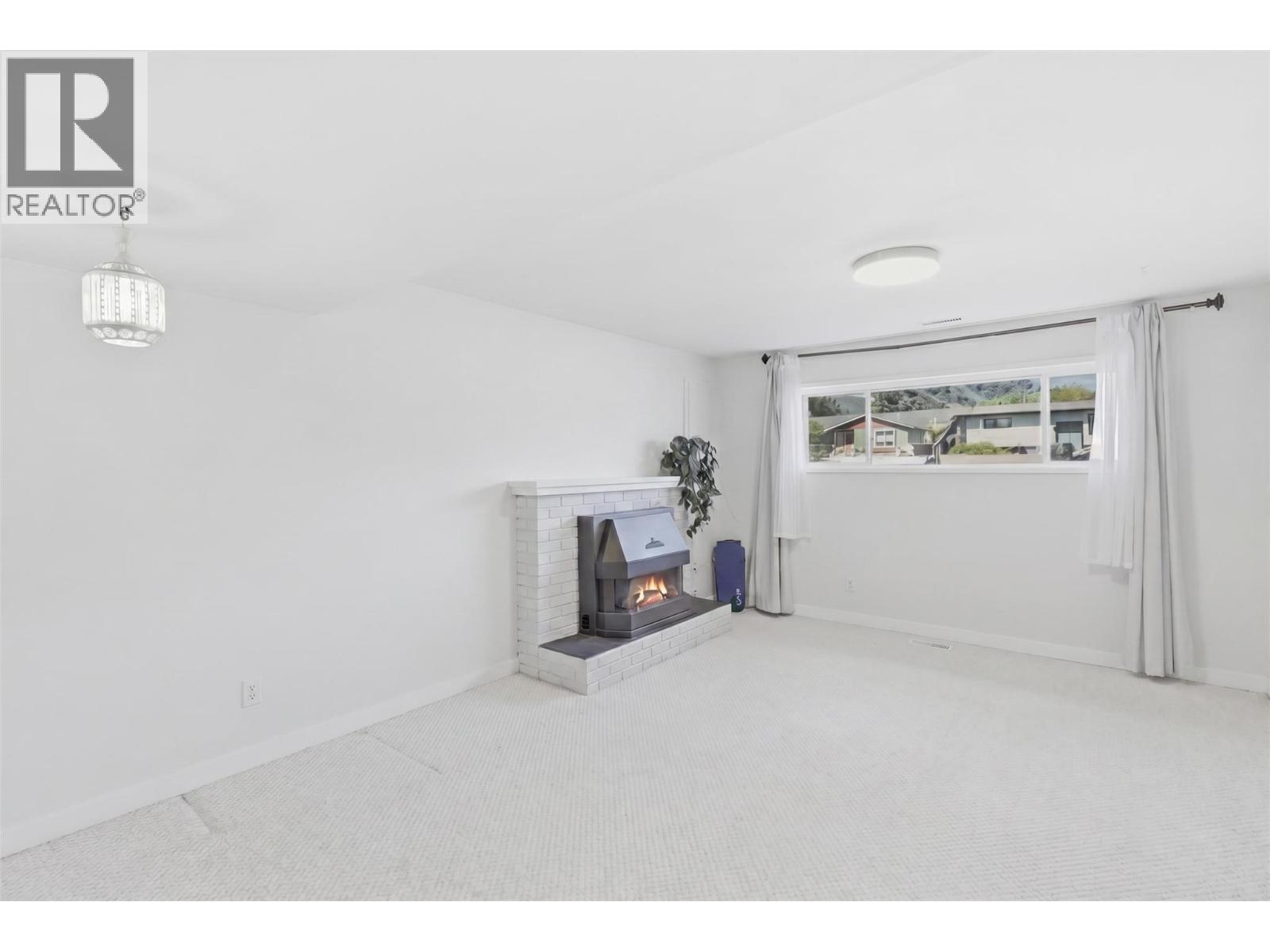 675 sicamore Drive - 50