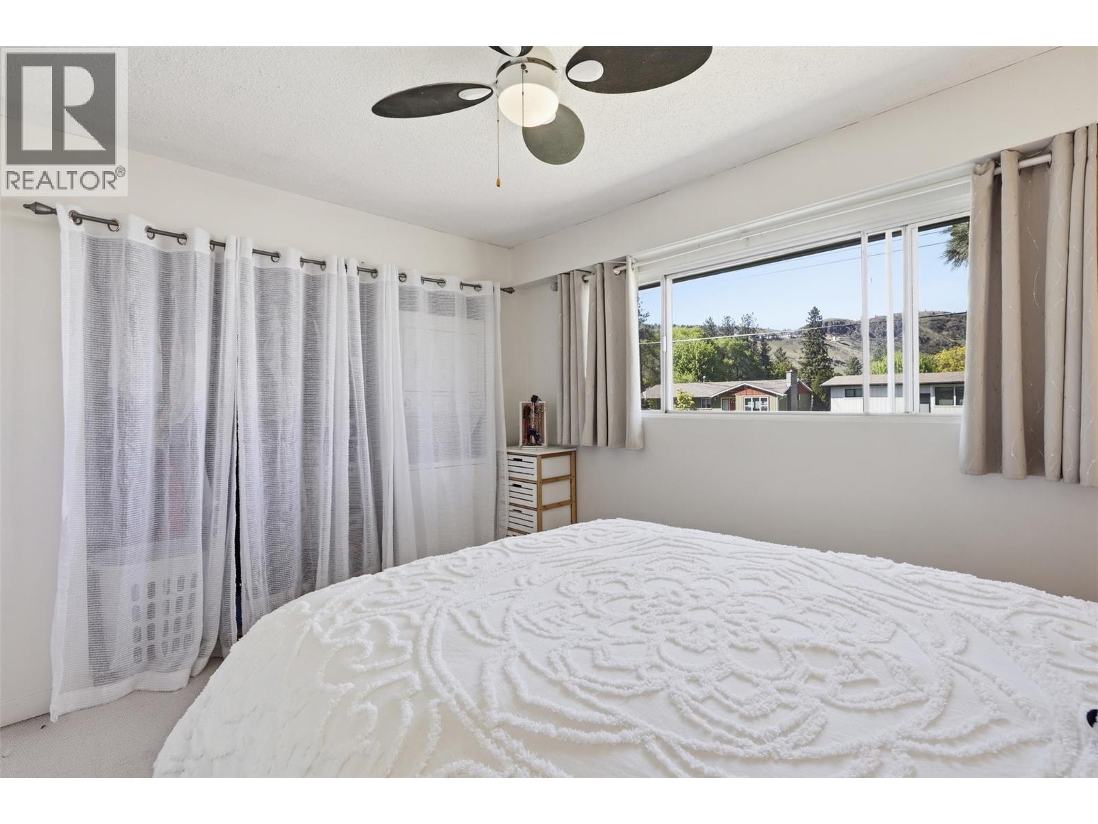 675 sicamore Drive - 24