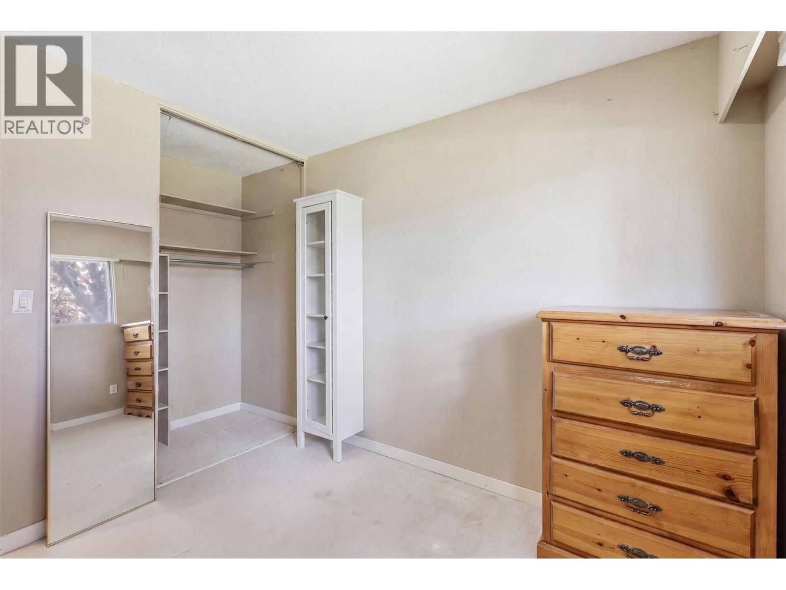 675 sicamore Drive - 29