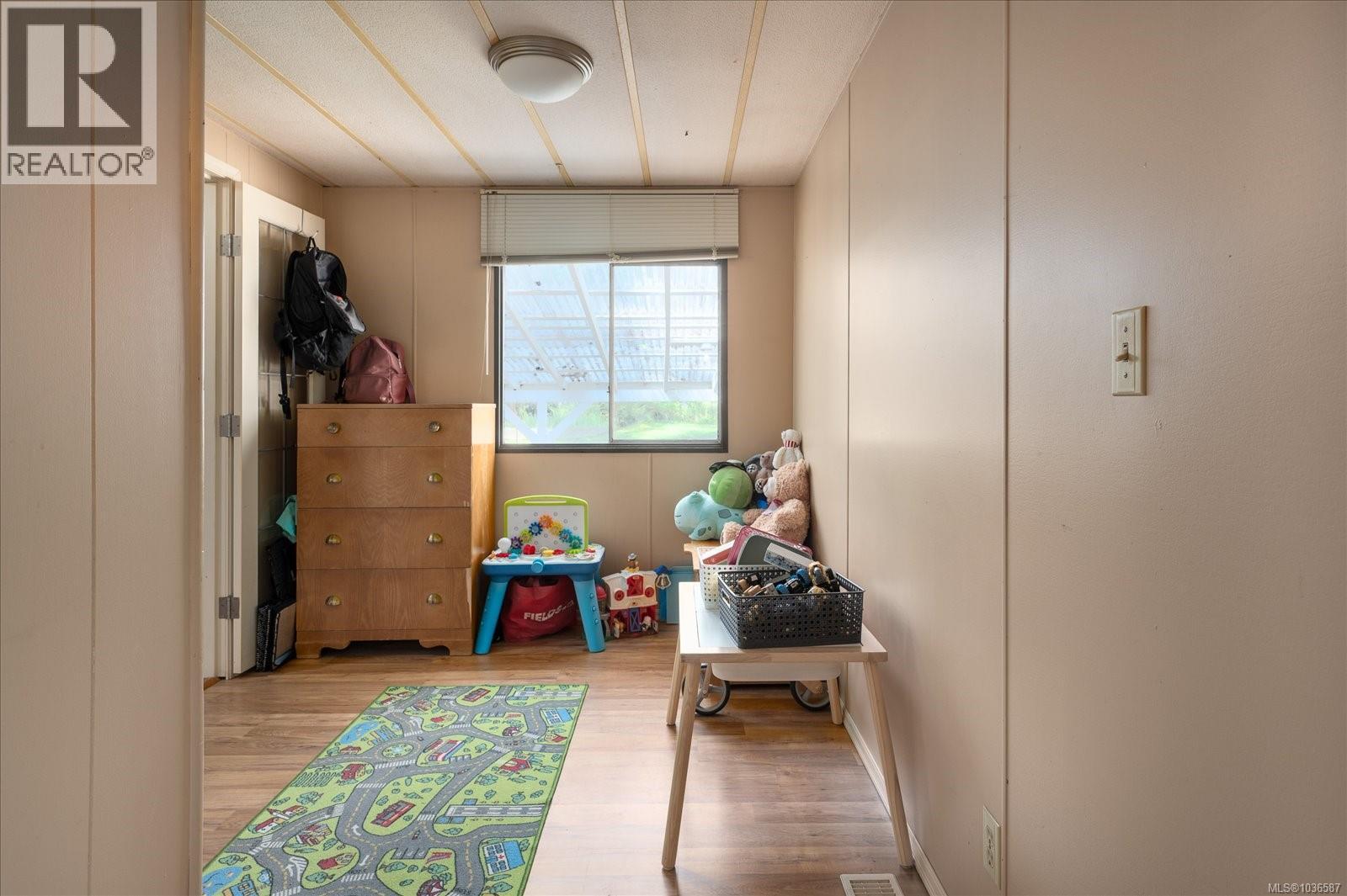 970 Carmen Cres - 14
