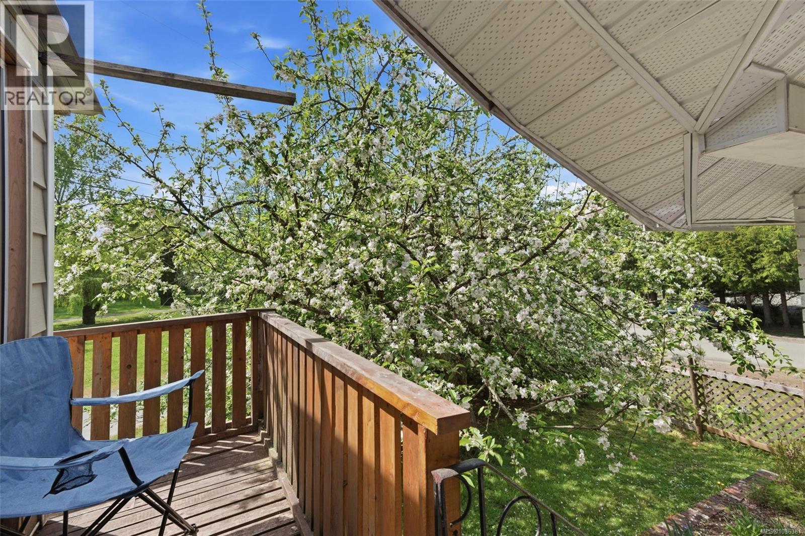 5281 Mary St - 21