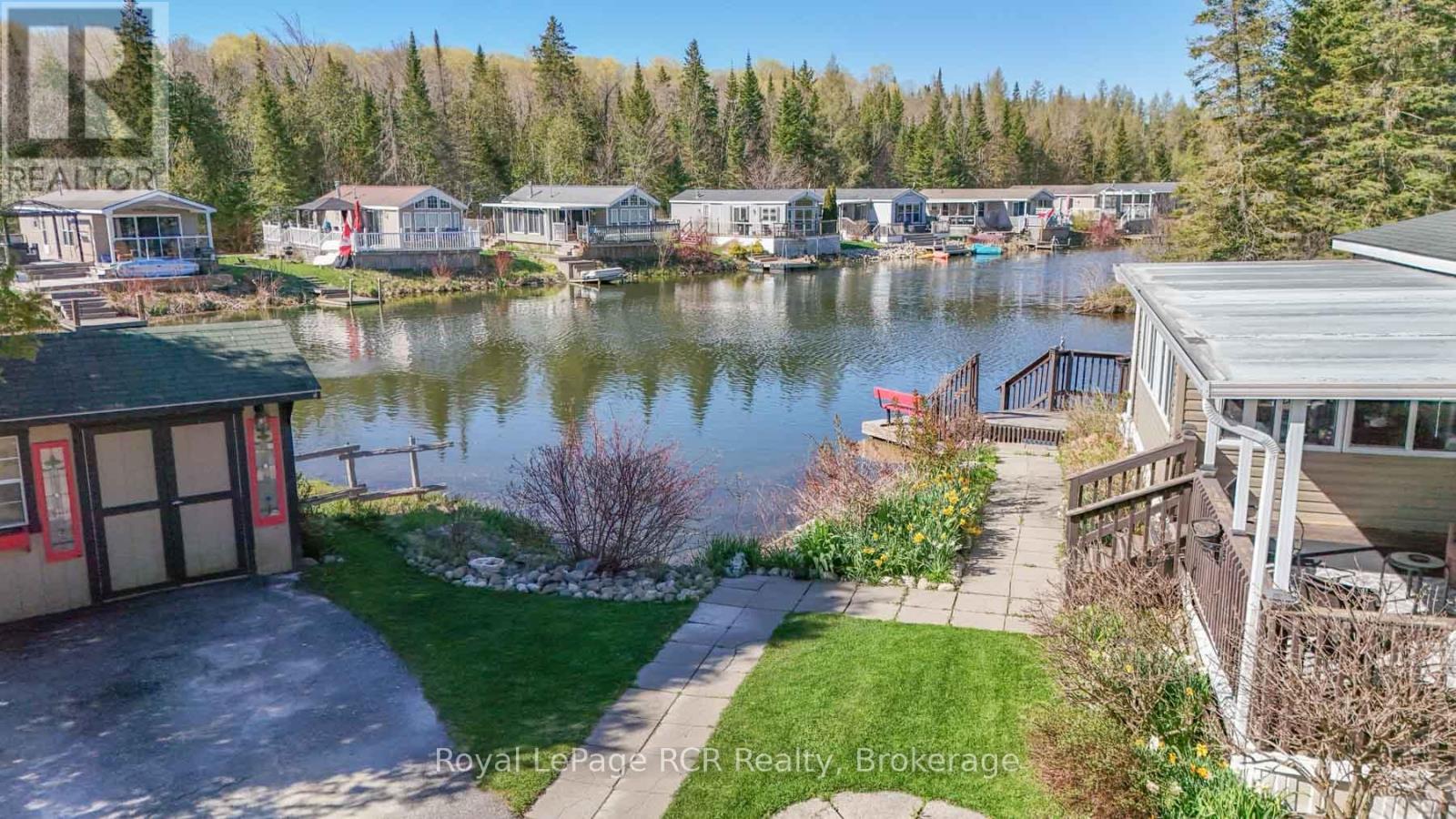 61 LAKESIDE STREET - 10