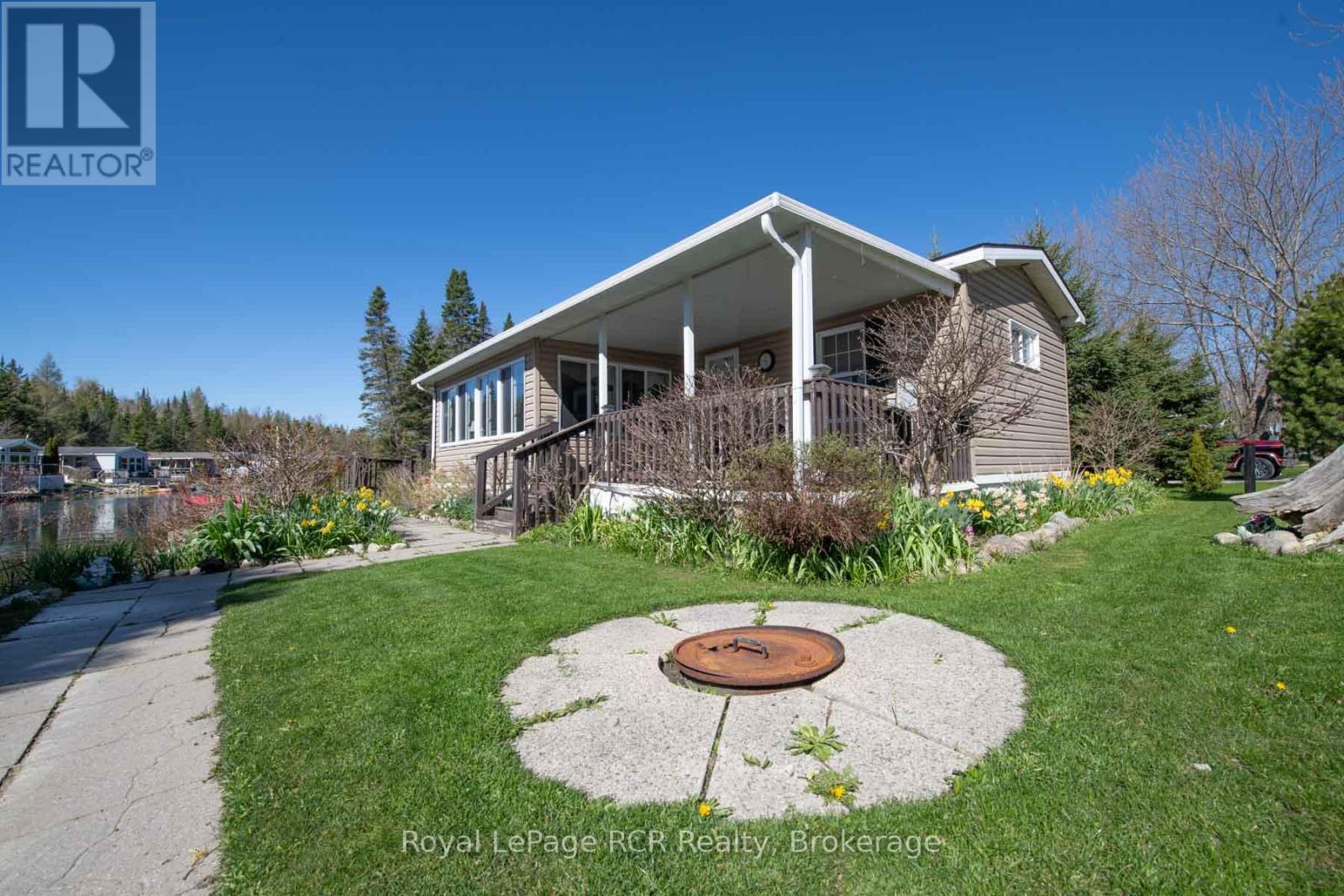 61 LAKESIDE STREET - 14
