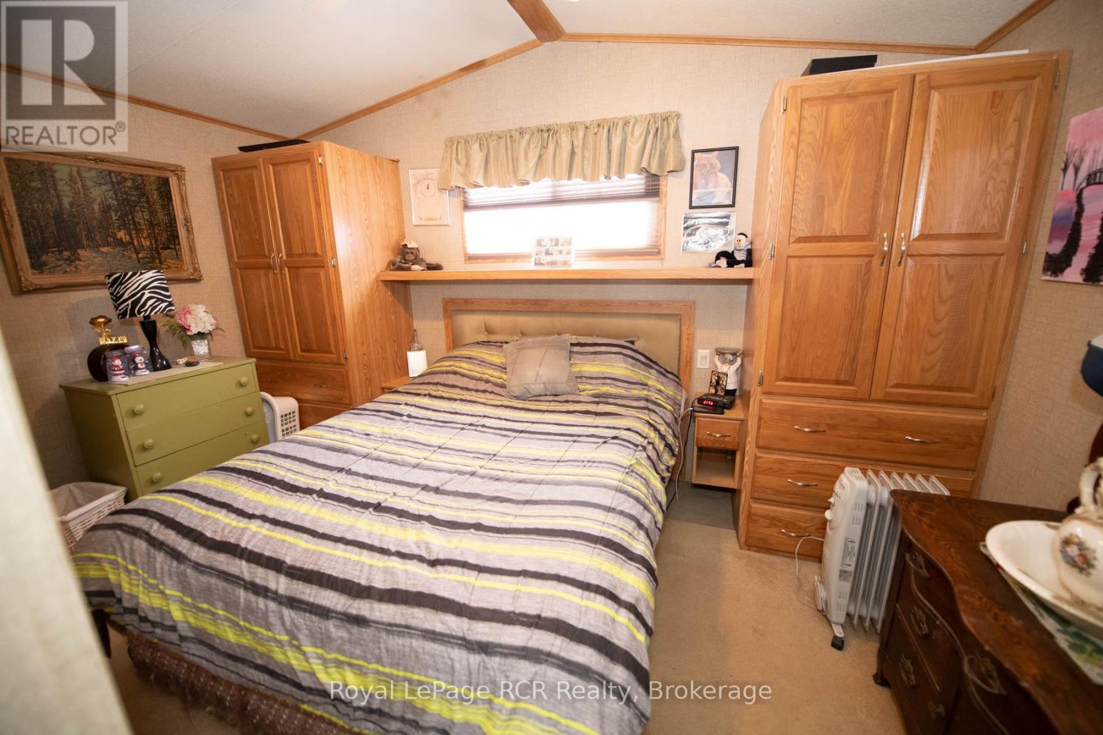 61 LAKESIDE STREET - 31