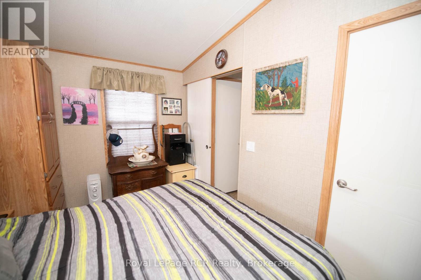 61 LAKESIDE STREET - 34