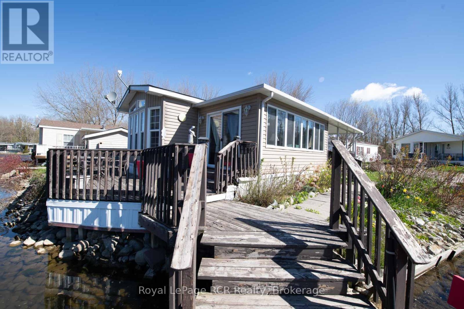 61 LAKESIDE STREET - 4