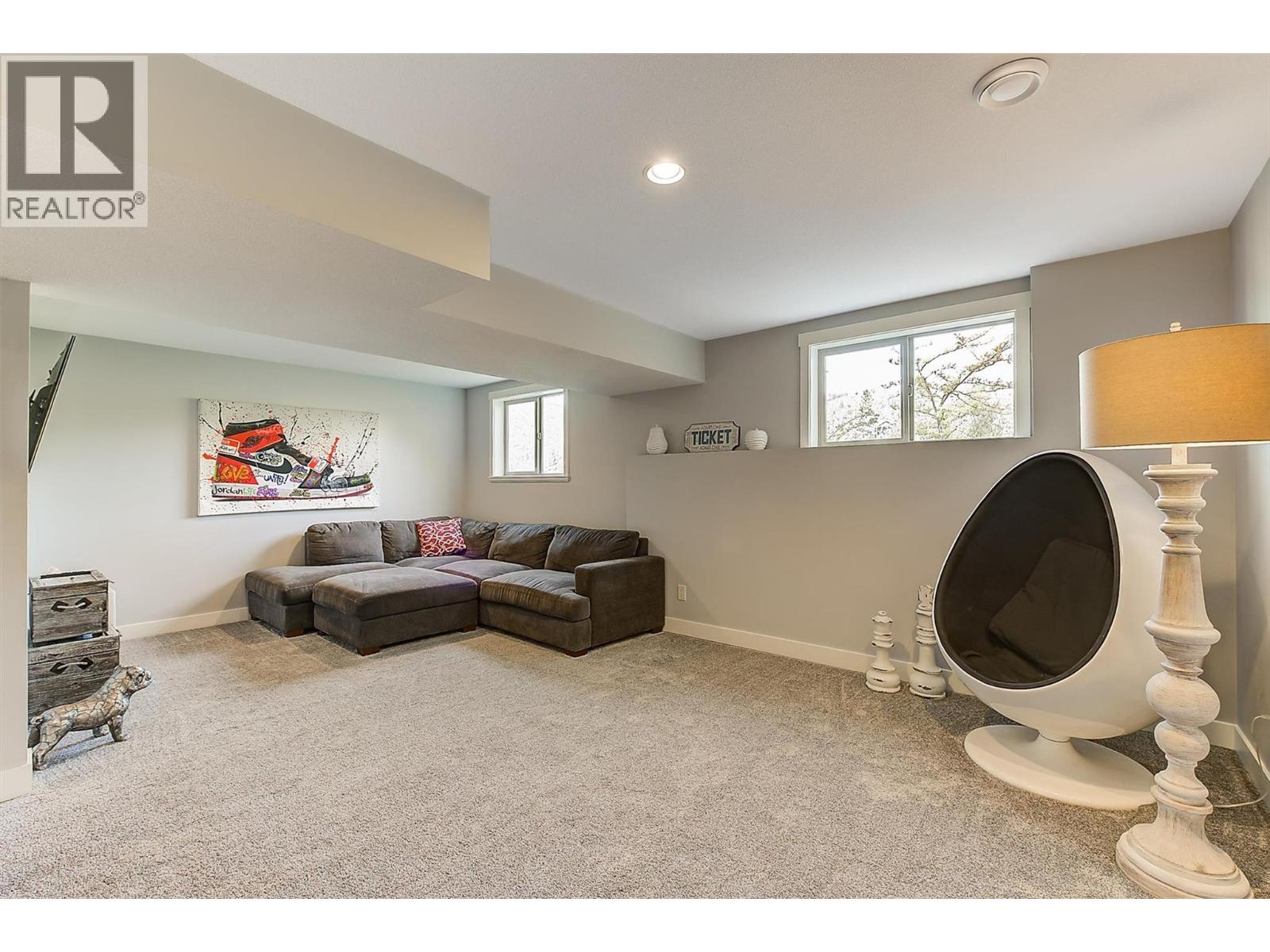 2200 Sunview Drive - 37