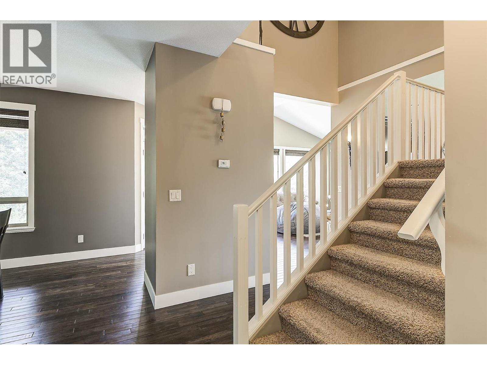 2200 Sunview Drive - 24