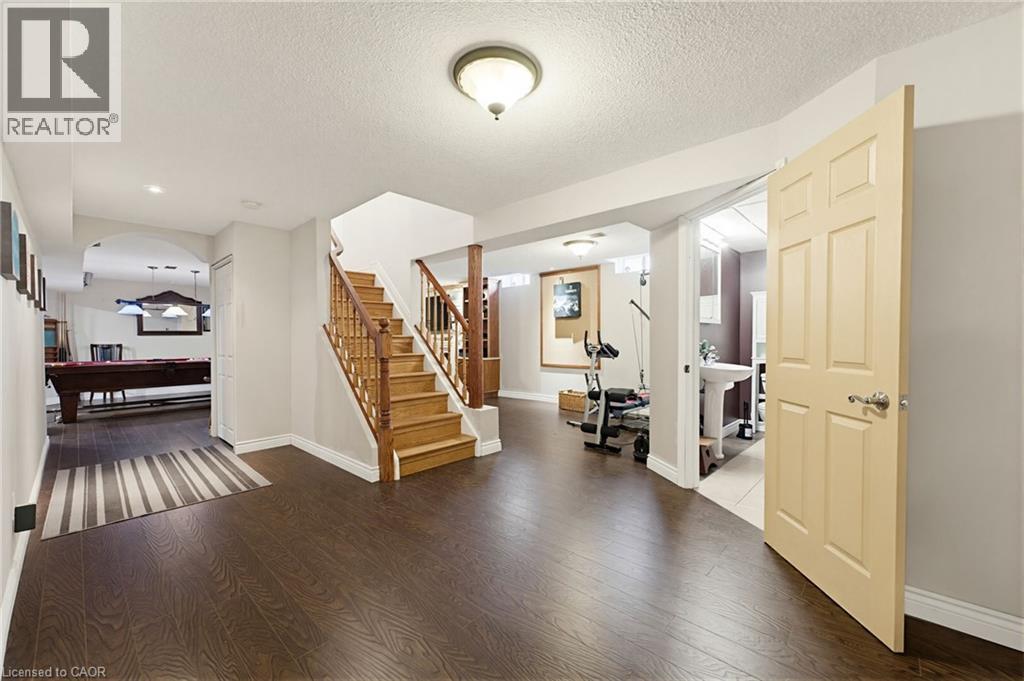29 WATSON Crescent - 30