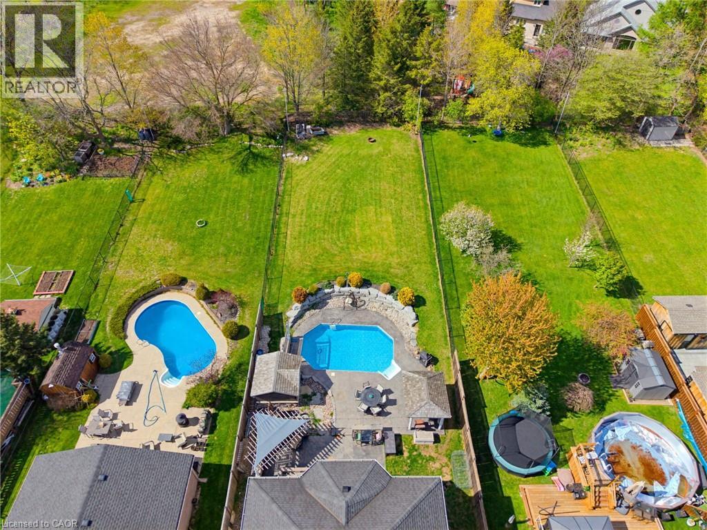29 WATSON Crescent - 49