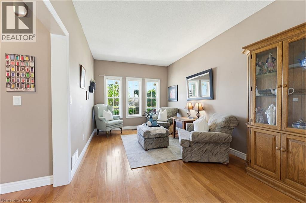 29 WATSON Crescent, Ayr, Ontario, N0B1E0 — Photo 3