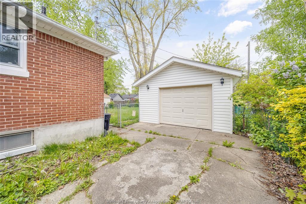 3264 DOMINION BOULEVARD, Windsor, Ontario, N9E2N5 — Photo 17