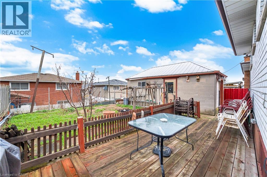 31 SUMMERCREST Drive, Hamilton, Ontario, L8K6G5 — Photo 15