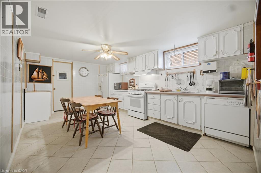 31 SUMMERCREST Drive, Hamilton, Ontario, L8K6G5 — Photo 41