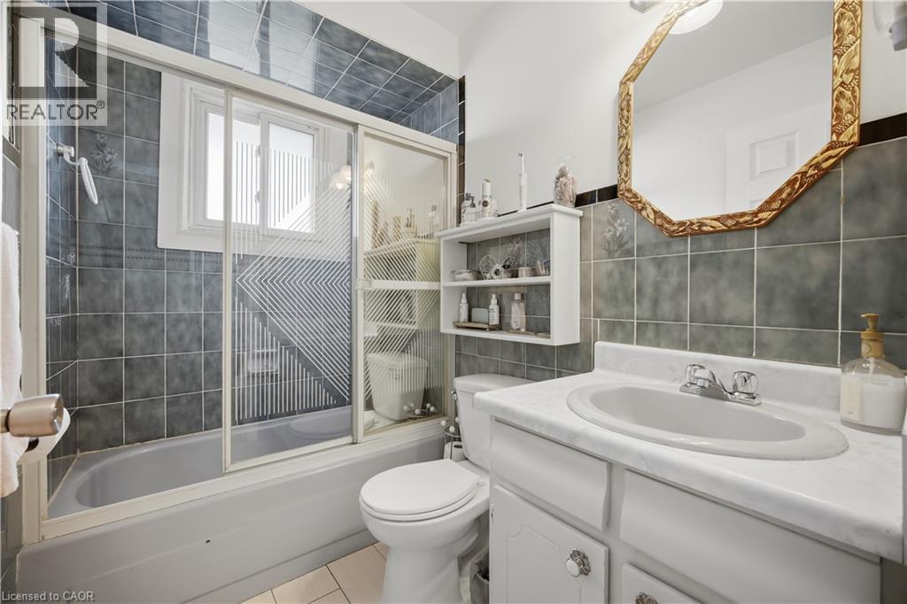 31 SUMMERCREST Drive, Hamilton, Ontario, L8K6G5 — Photo 40