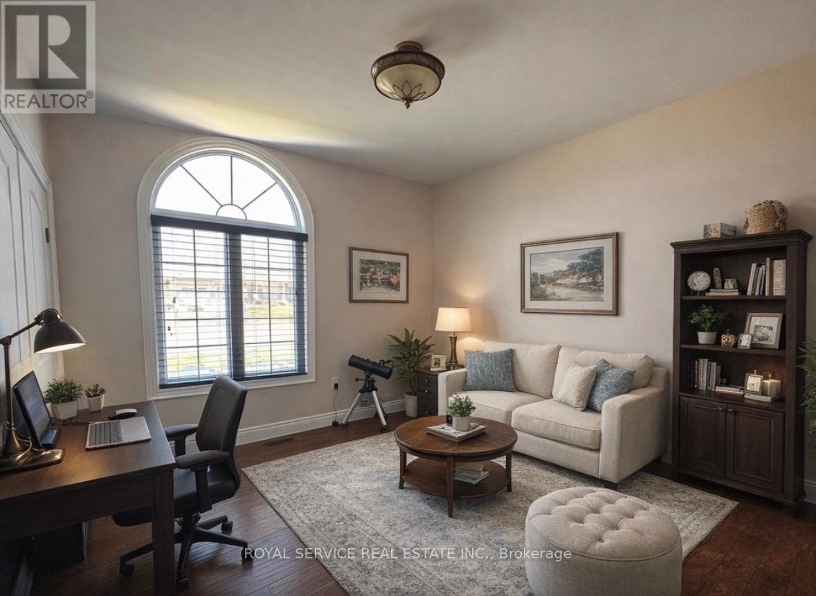 16 CORTLAND CRESCENT - 21