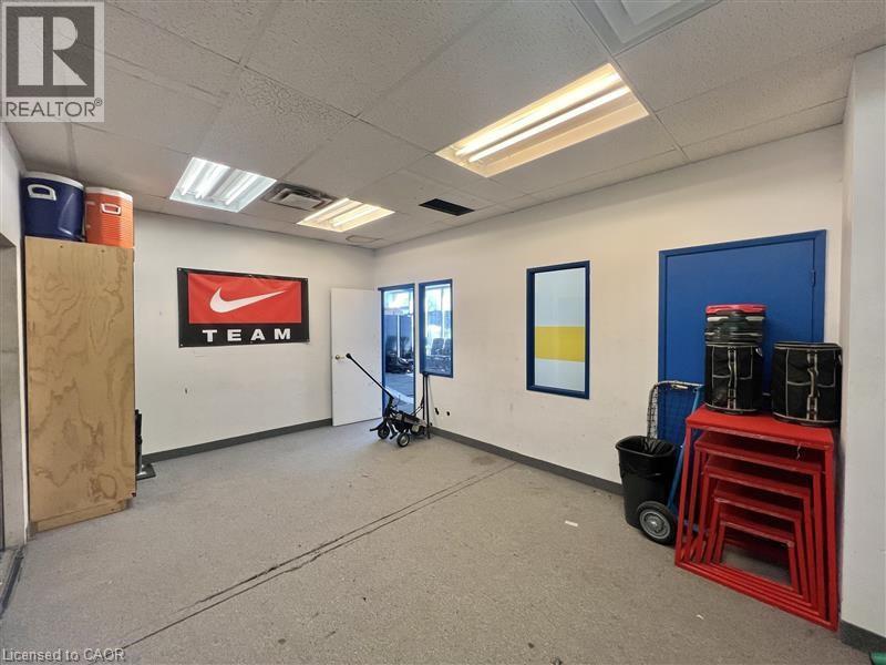 505 IROQUOIS SHORE Road Unit# 1, Oakville, Ontario, L6H2R4 — Photo 6