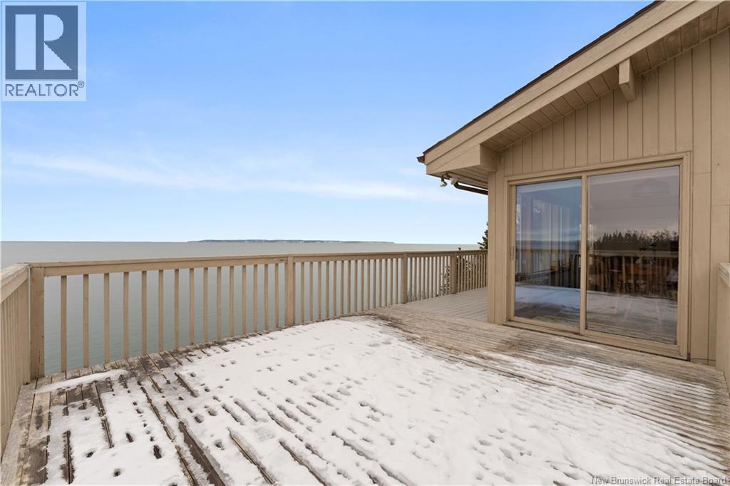 572 Fundy Drive - 5