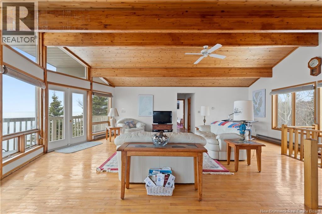 572 Fundy Drive - 7