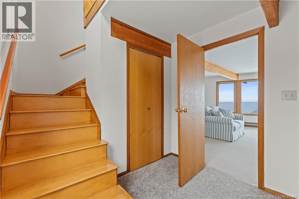 572 Fundy Drive - 26
