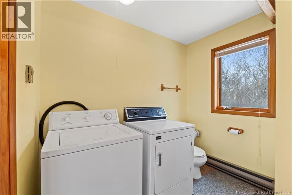 572 Fundy Drive - 32