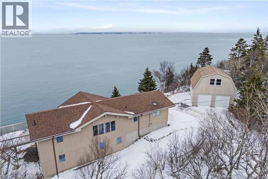 572 Fundy Drive - 38