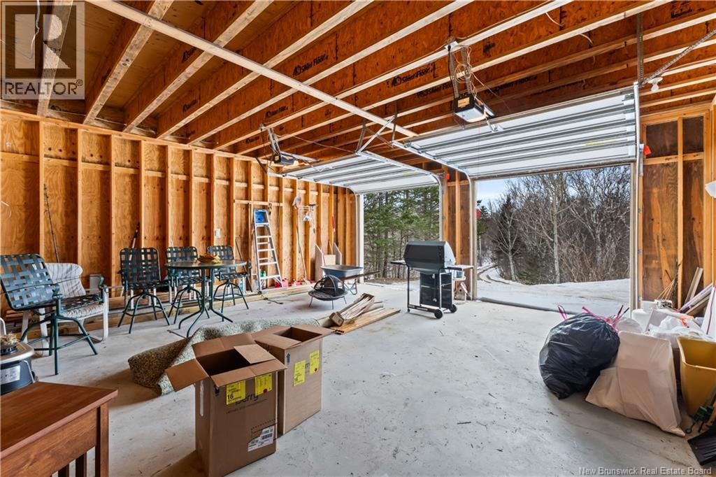 572 Fundy Drive - 35