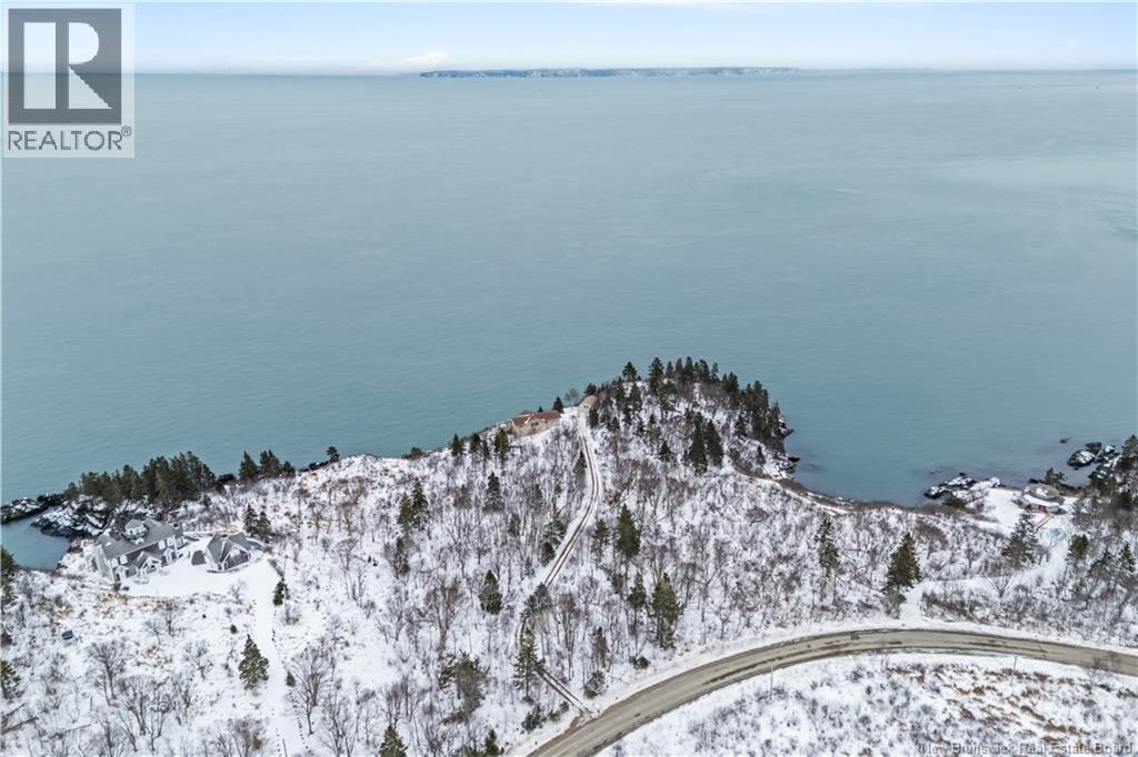 572 Fundy Drive - 39