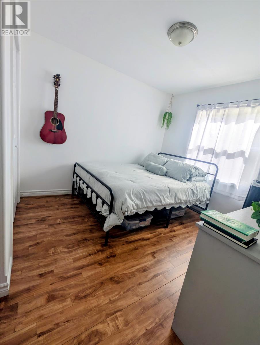 1-3 Murphy Crescent - 11