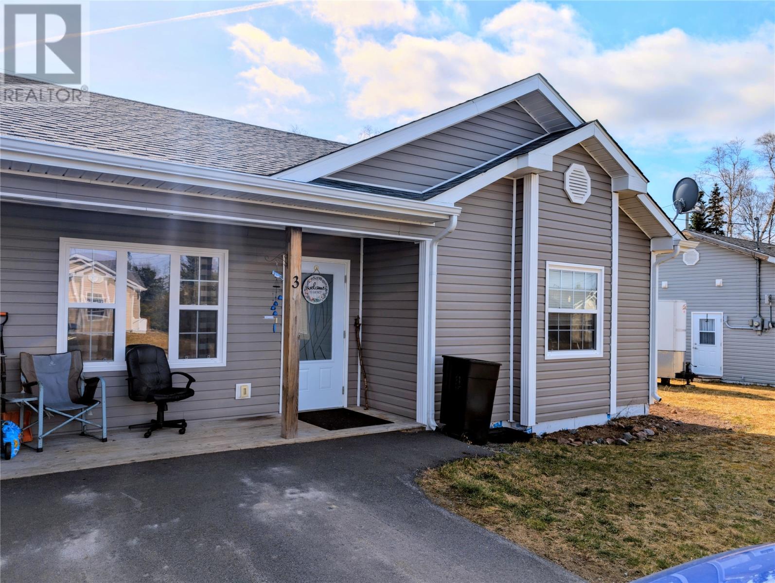 1-3 Murphy Crescent - 12