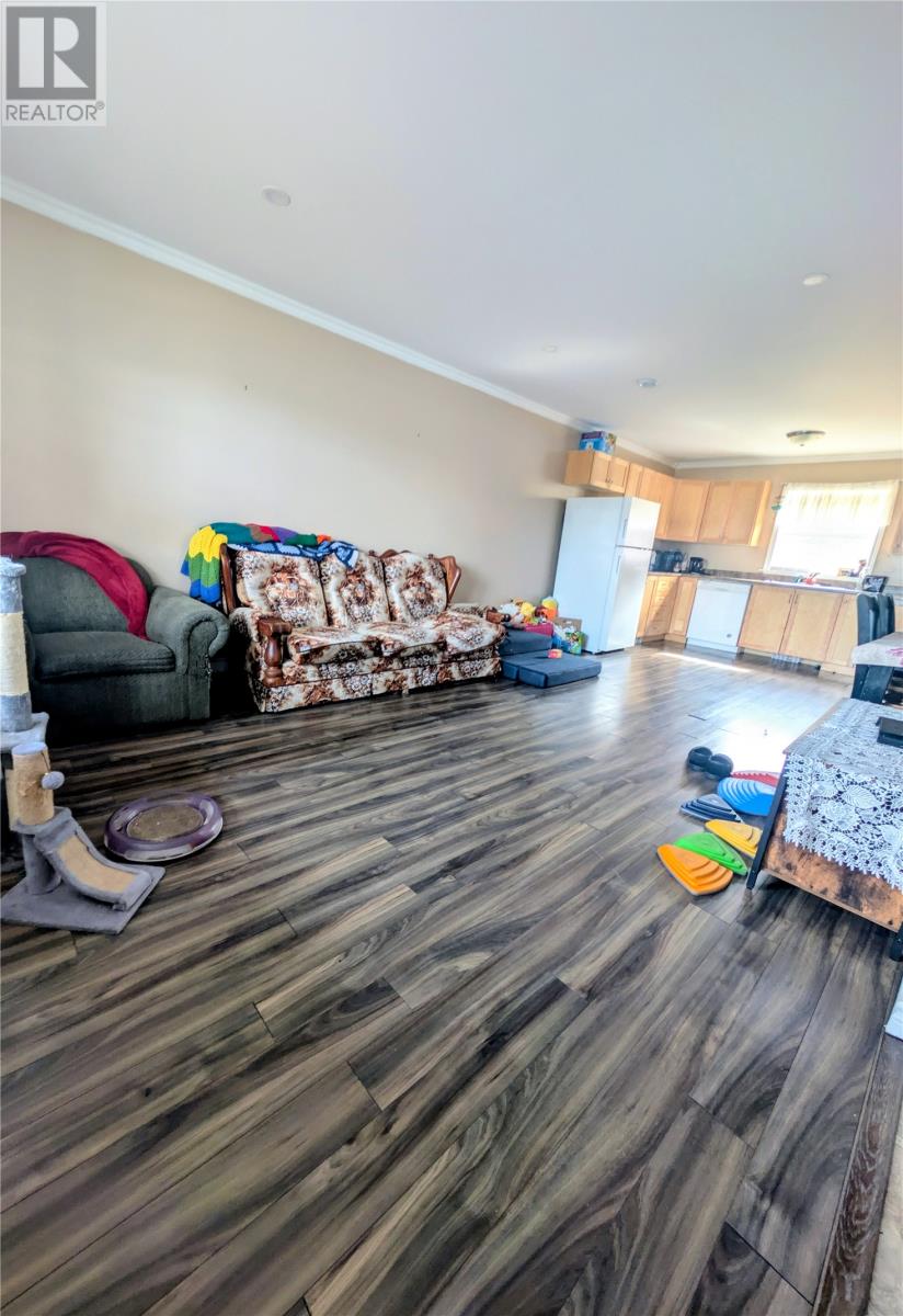 1-3 Murphy Crescent - 13