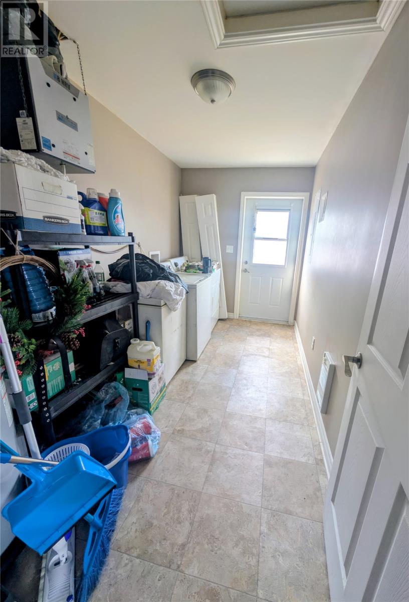 1-3 Murphy Crescent - 17