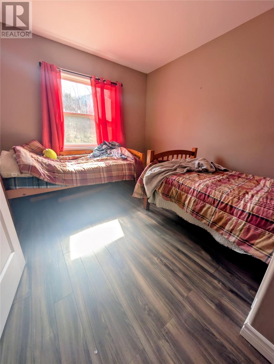 1-3 Murphy Crescent - 19