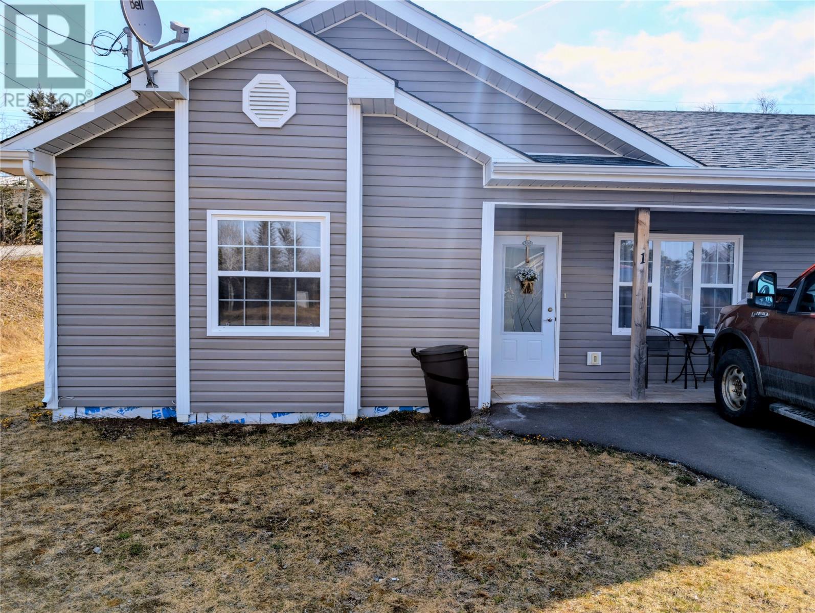 1-3 Murphy Crescent - 2