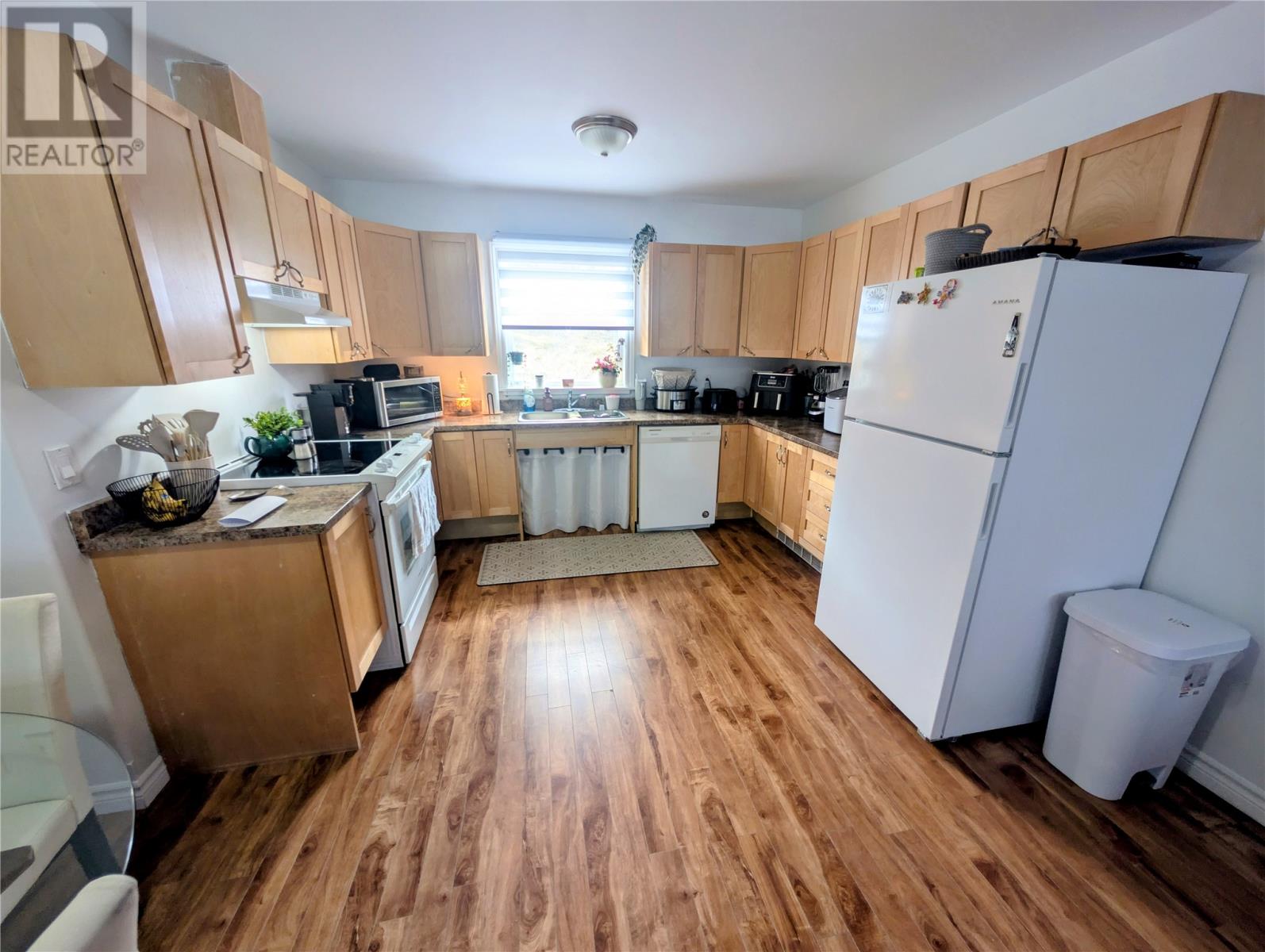 1-3 Murphy Crescent - 5