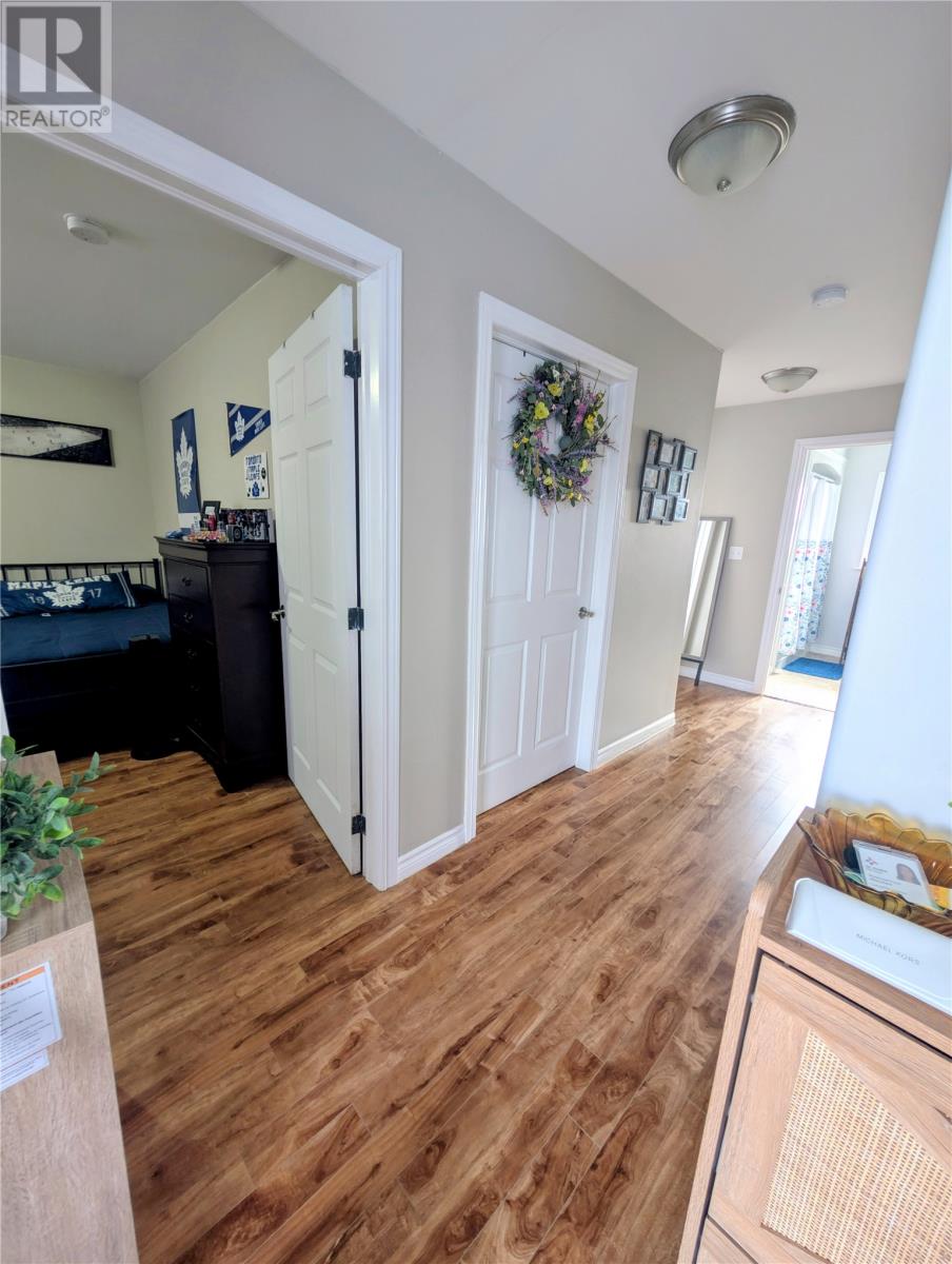 1-3 Murphy Crescent - 7