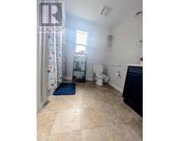 1-3 Murphy Crescent thumbnail 10