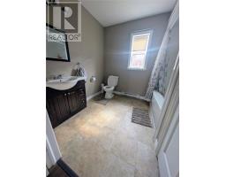 1-3 Murphy Crescent thumbnail 18