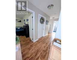 1-3 Murphy Crescent thumbnail 7