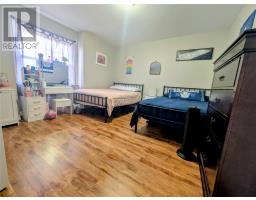 1-3 Murphy Crescent thumbnail 8