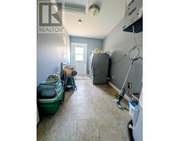 1-3 Murphy Crescent thumbnail 9