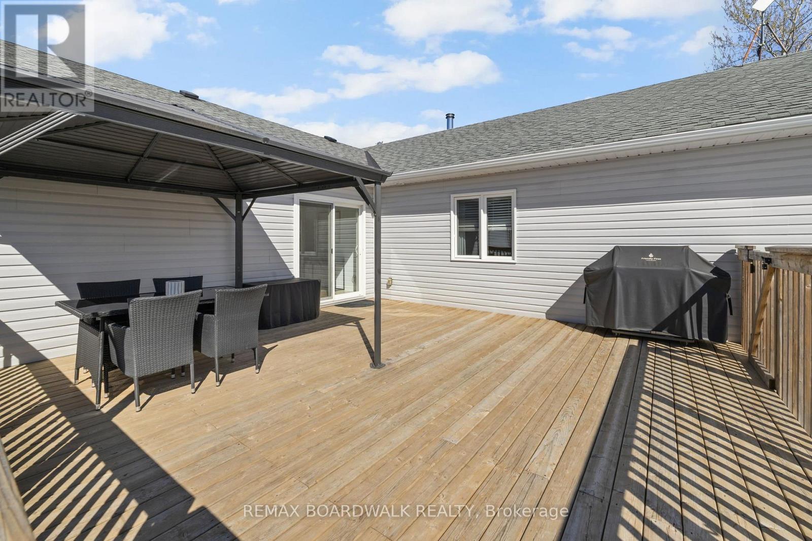 661 PINERY ROAD - 31
