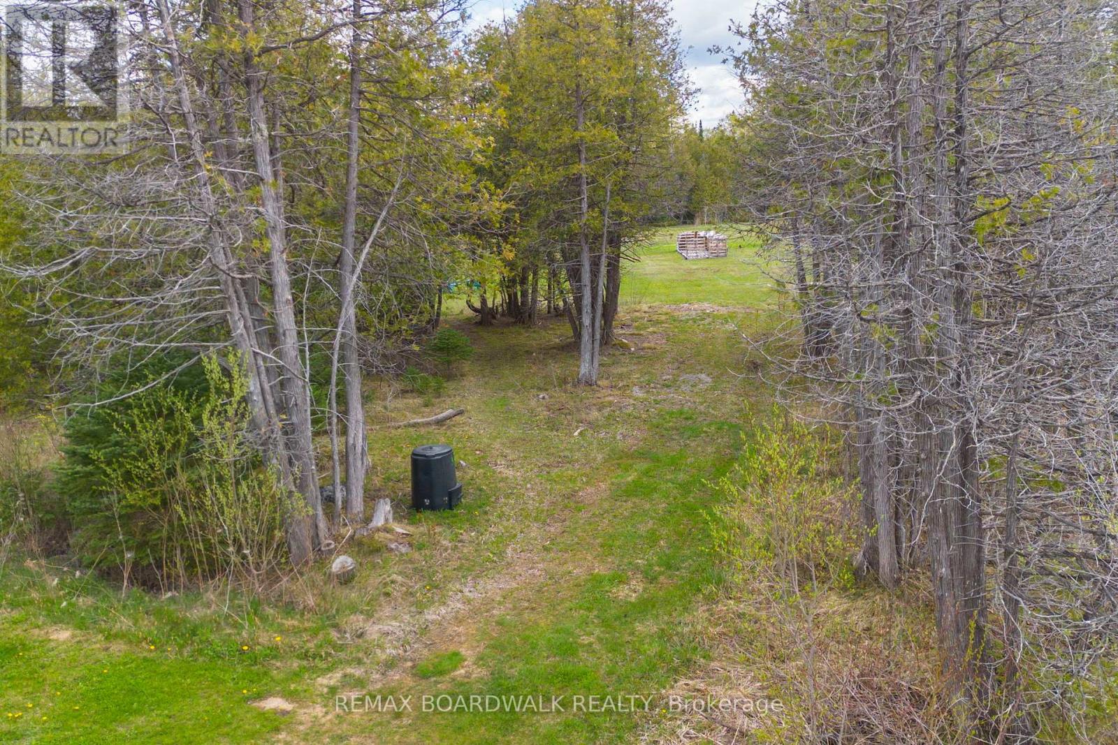 661 PINERY ROAD - 36