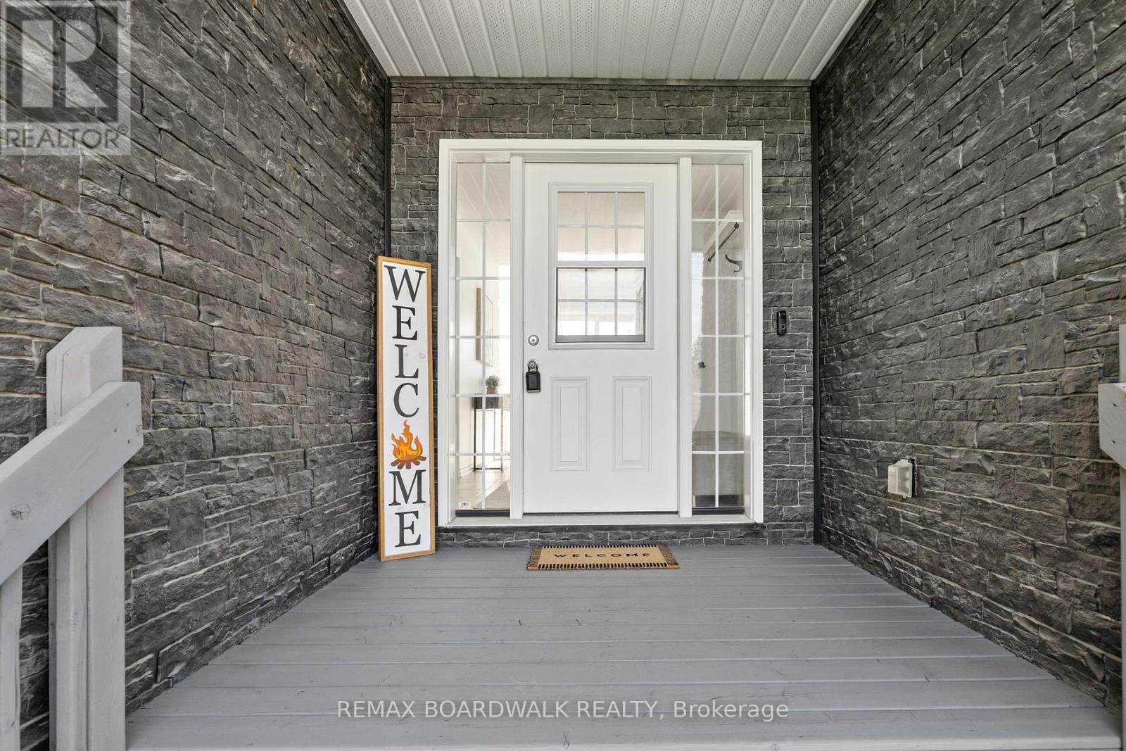 661 PINERY ROAD - 4