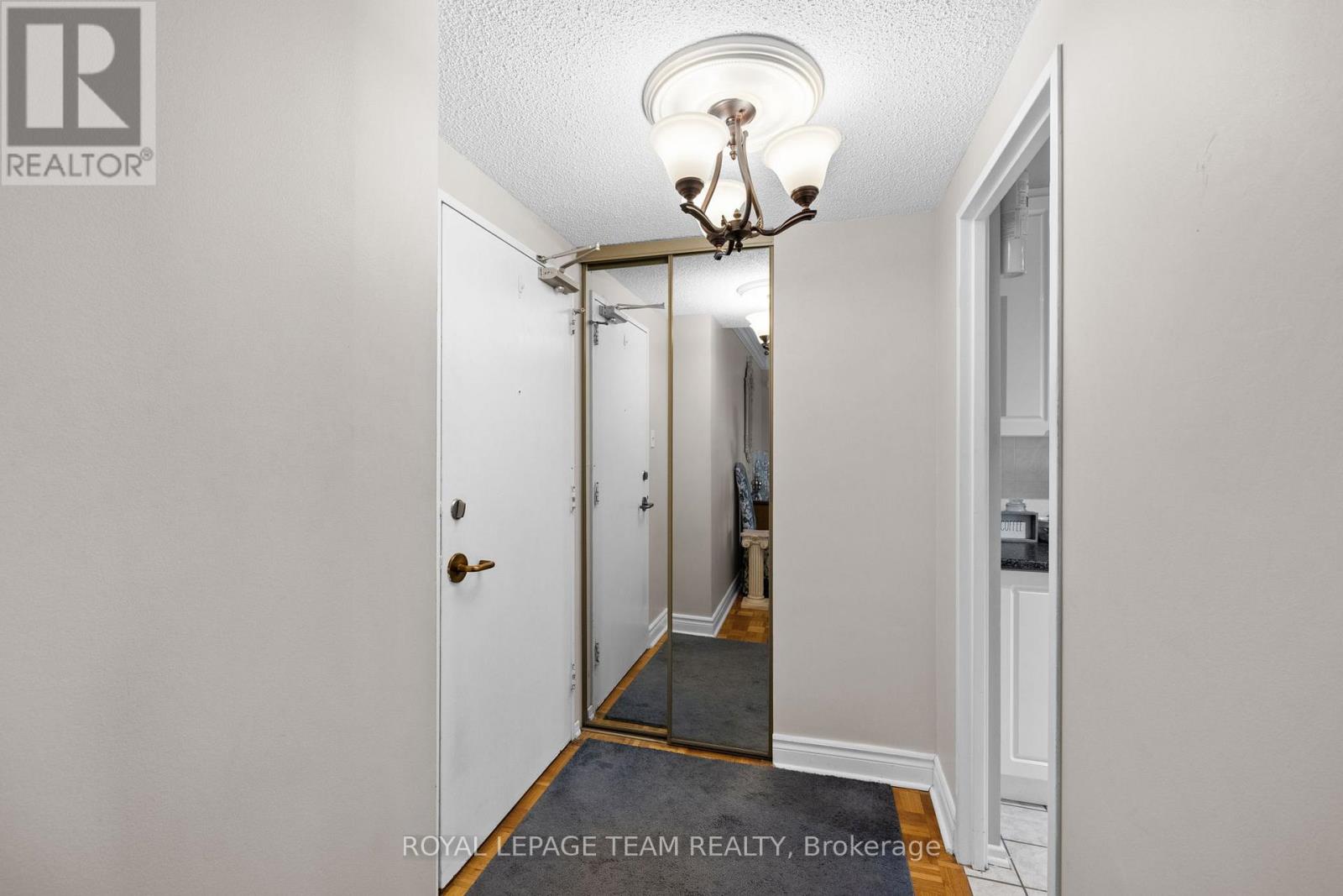 #1010 2625 REGINA STREET - 11
