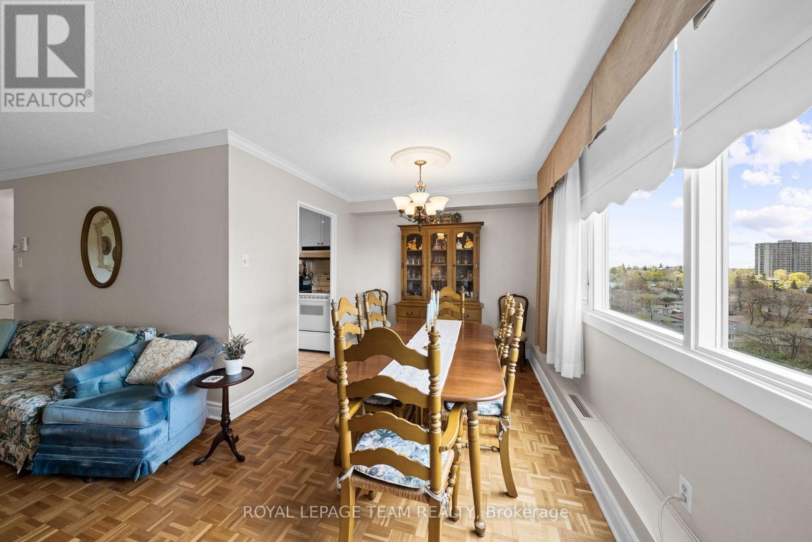 #1010 2625 REGINA STREET - 18