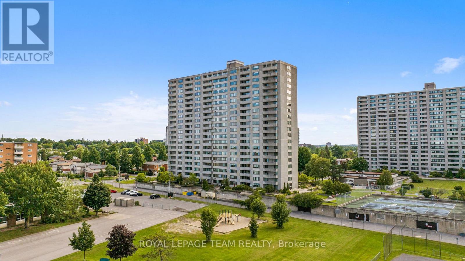 #1010 2625 REGINA STREET - 34