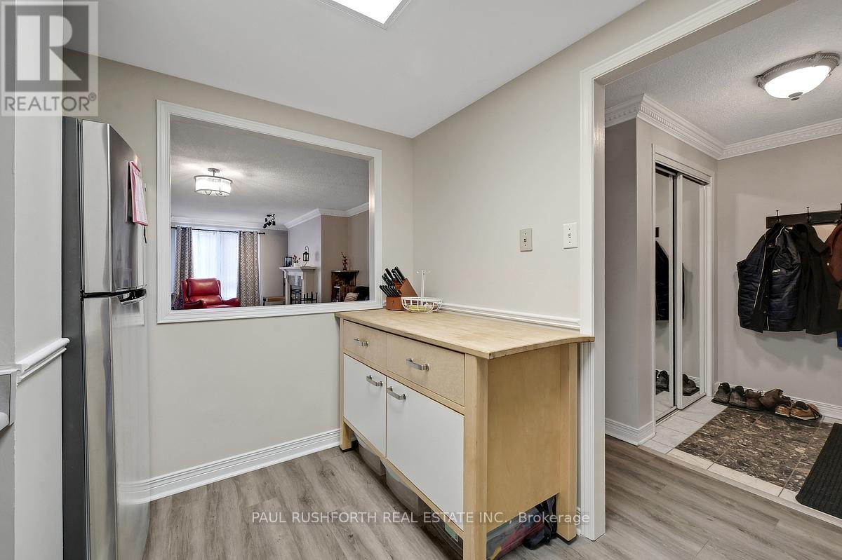 #202 939 NORTH RIVER ROAD - 14