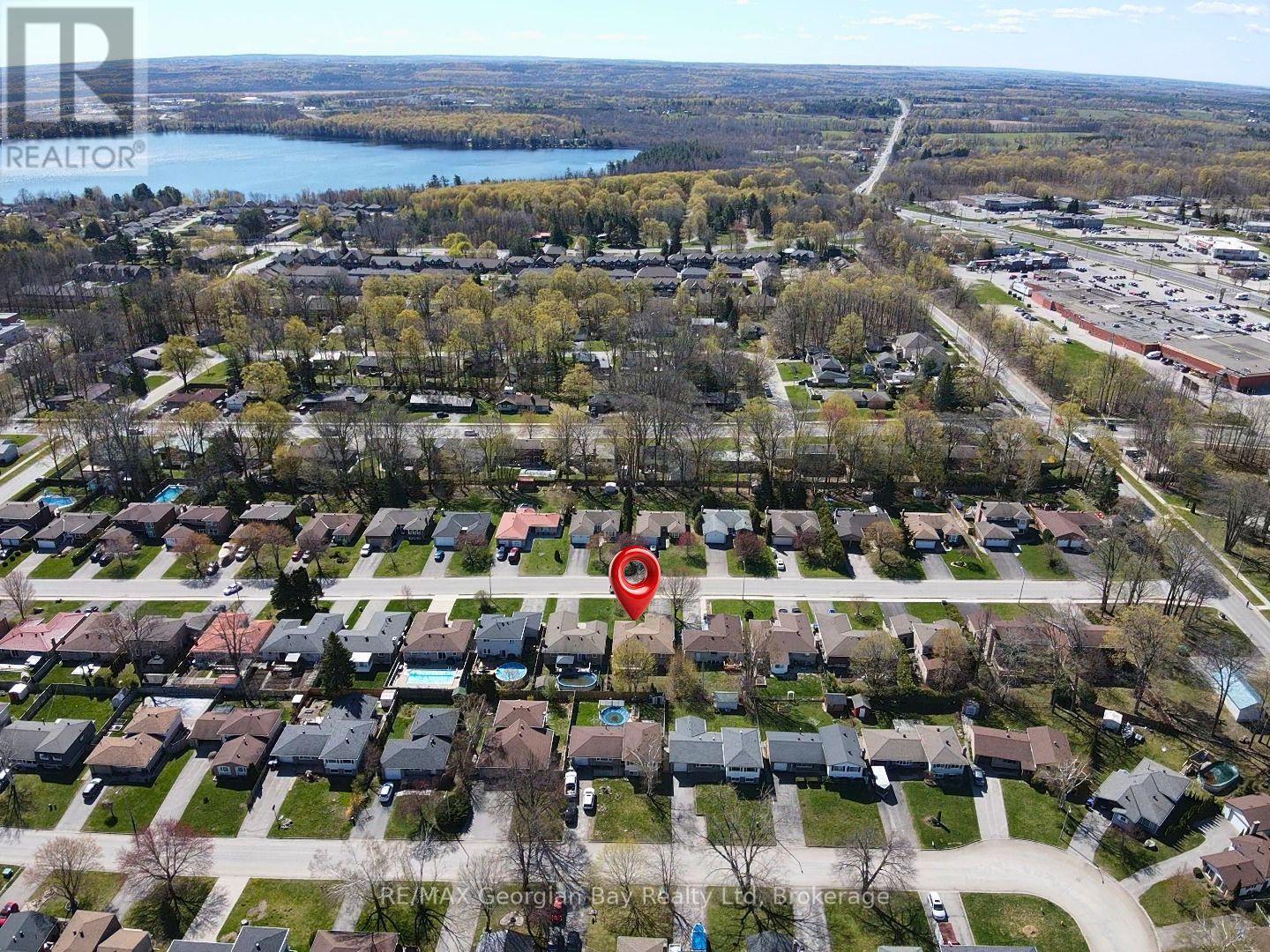 1032 DOMINION AVENUE - 32