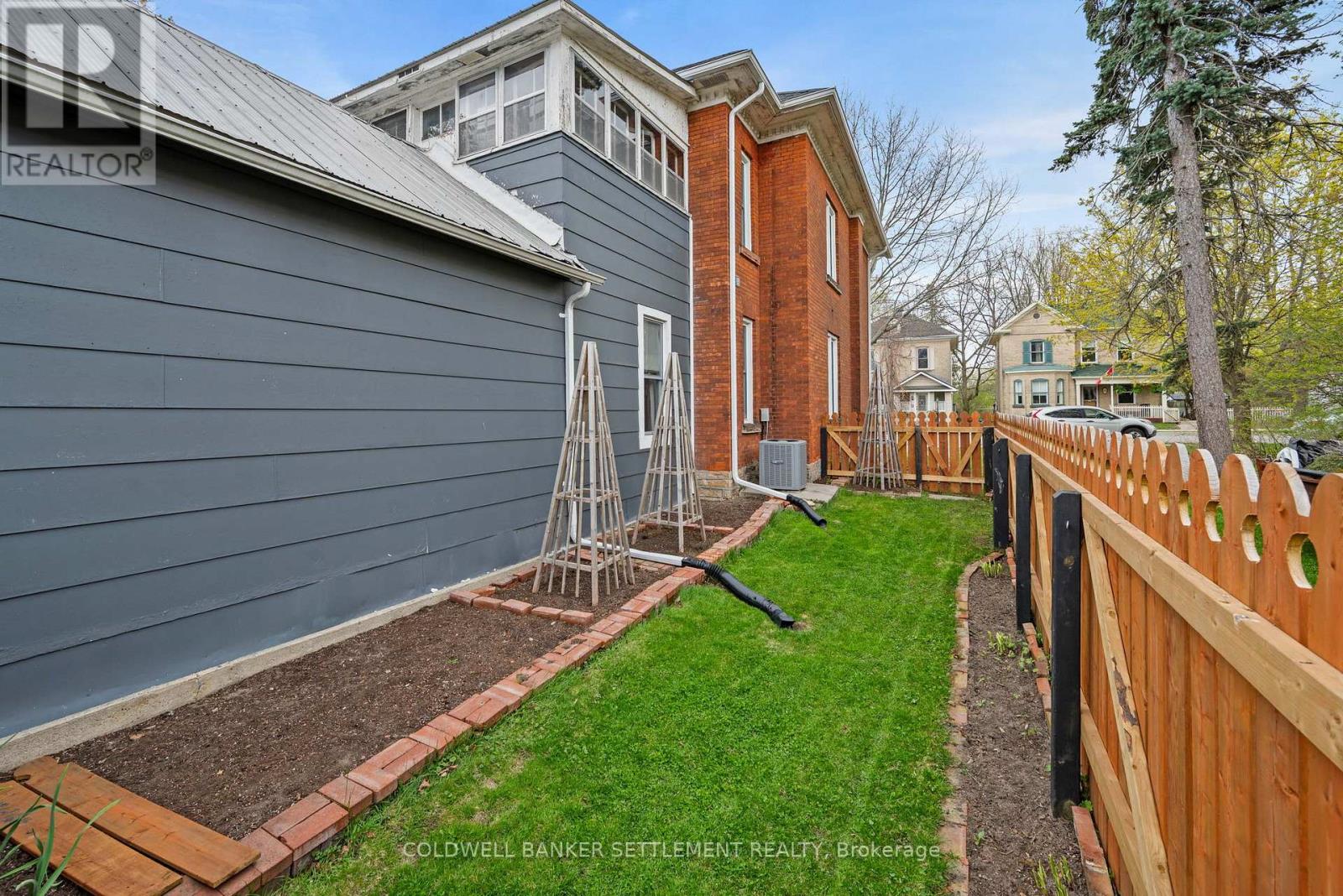 3 D'ARCY STREET - 44